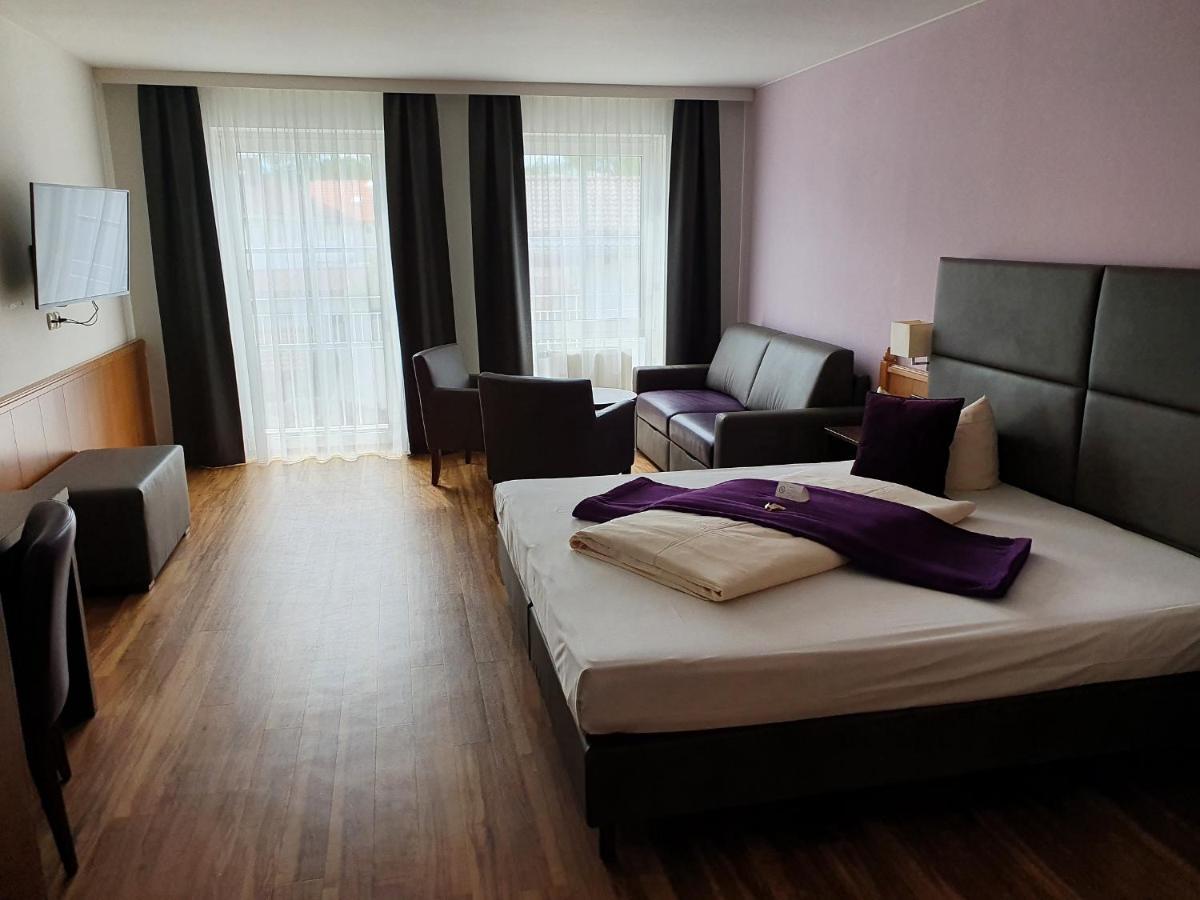 Boutique Hotel Beckenlehner Unterhaching Exterior foto
