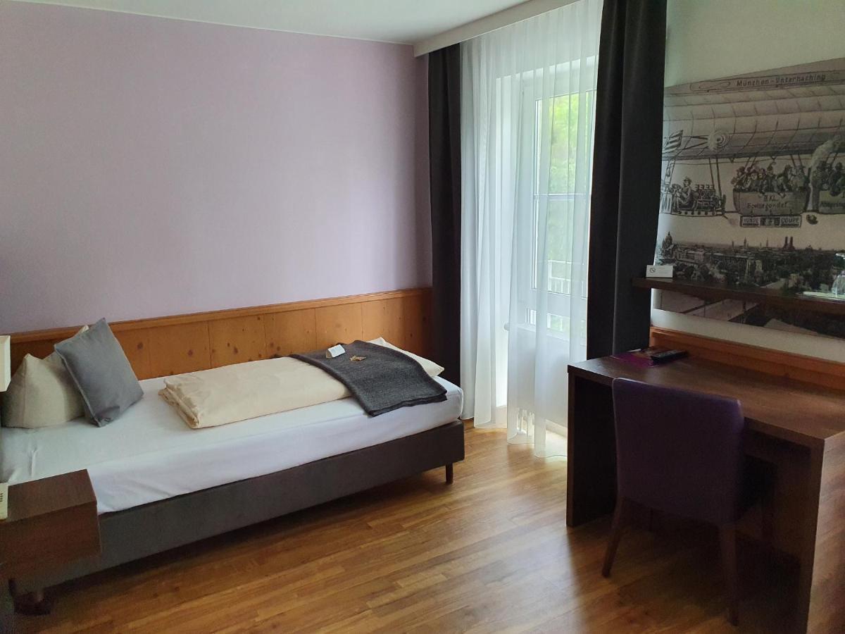 Boutique Hotel Beckenlehner Unterhaching Exterior foto