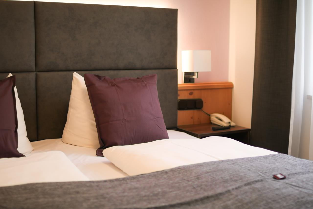 Boutique Hotel Beckenlehner Unterhaching Exterior foto
