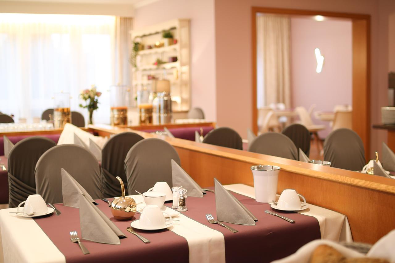 Boutique Hotel Beckenlehner Unterhaching Exterior foto